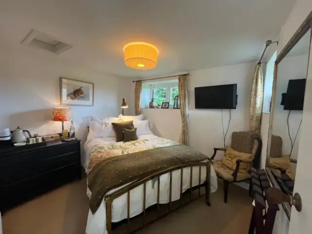 Double Room with Private Bathroom