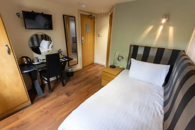 Single Room - Main House