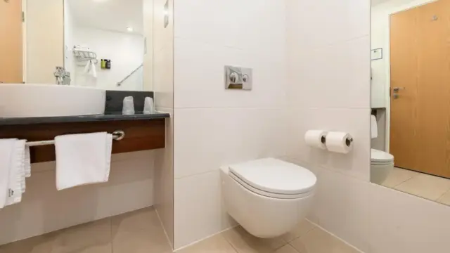 Standard Double Room with Free Hot Breakfast