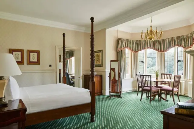 One-Bedroom Suite
