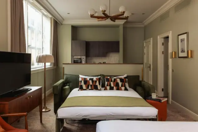 Open Plan One Bedroom Apartment
