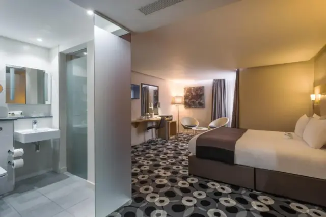 Premium King Room