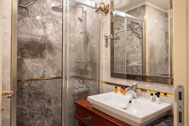 Deluxe Çift Kişilik veya İki Yataklı Oda