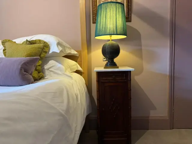 Deluxe King Room Four Poster