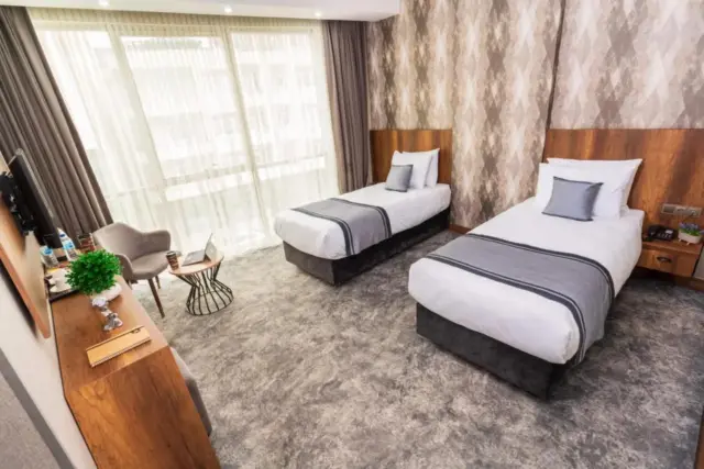 Deluxe İki Yataklı Oda