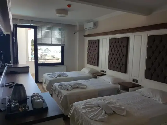 Üç Kişilik Oda - Deniz Manzaralı
