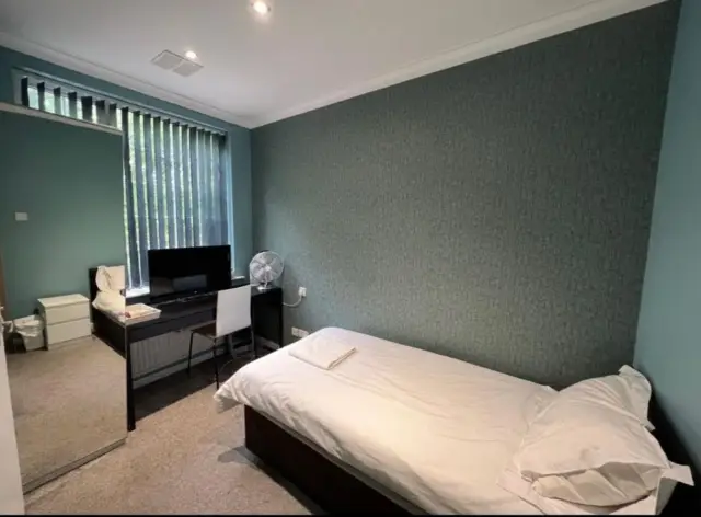 Single Room with Shower