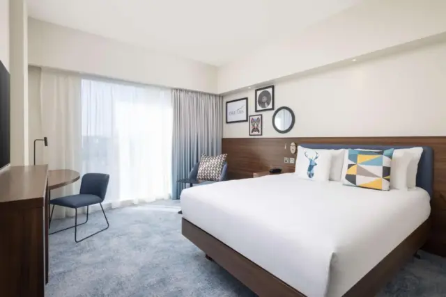 Queen Room