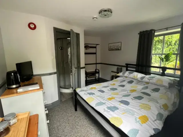 Çift Kişilik Oda - Özel Banyolu