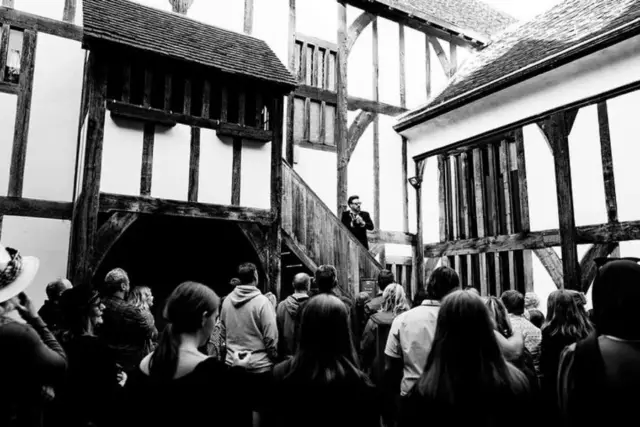 The Deathly Dark Ghost Tour