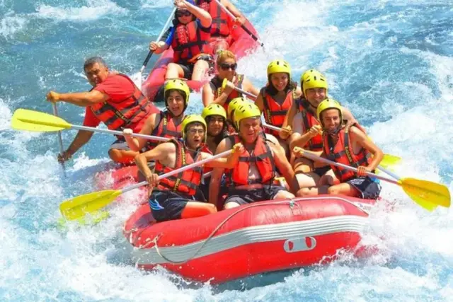 Köprülü Kanyon Rafting: Lara, Kundu ve Belek’ten Transferli Günübirlik Tur