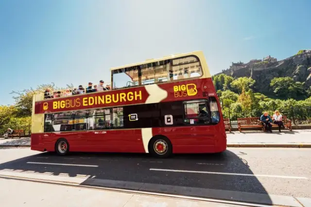 Big Bus Edinburgh 24 Saatlik İn-Bin Otobüsü Tur