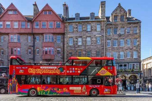 24-hour Hop-on, Hop-off Sightseeing Bus Tour