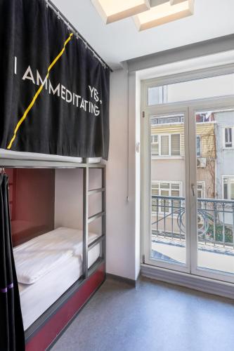 Quadruple Room with Shared Bathroom and with Balcony
