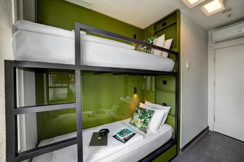 Superior Twin Room with Private Bathroom