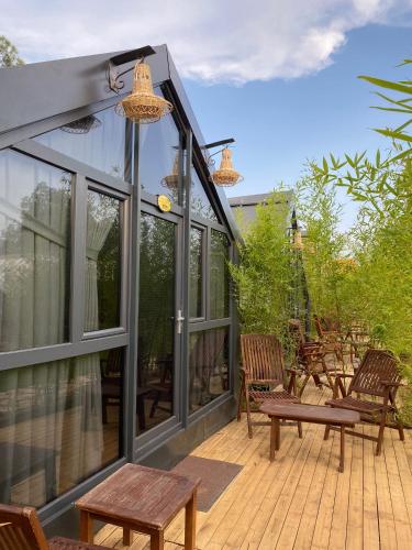 Deluxe Bungalow - Garden View
