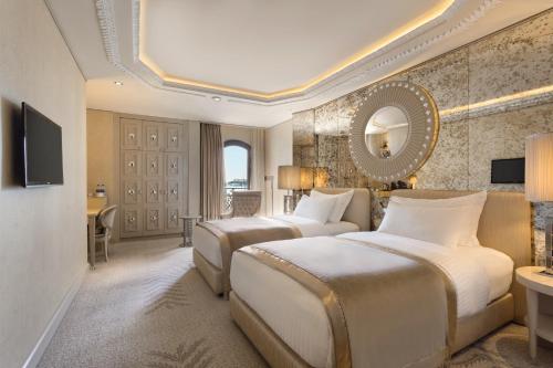Deluxe İki Yataklı Oda - Kısmen Deniz Manzaralı