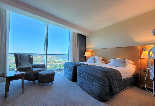 Standard Twin Room - Mountain View - Non-Smoking