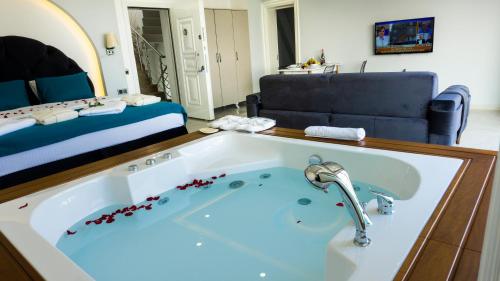 Deluxe Süit - Spa Küvetiyle
